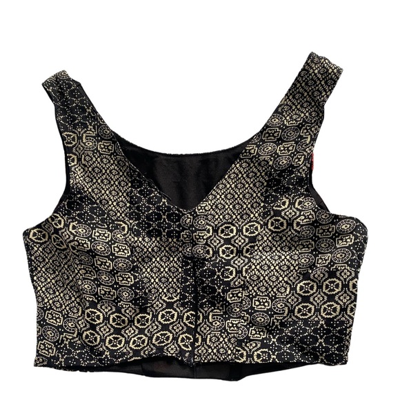 Patterned Crop top - Picture 2 of 3
